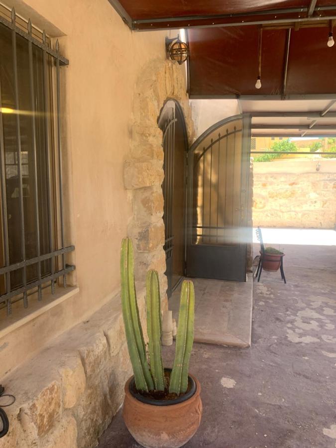 Nonna Aisha B&B Wadi Musa Exterior photo